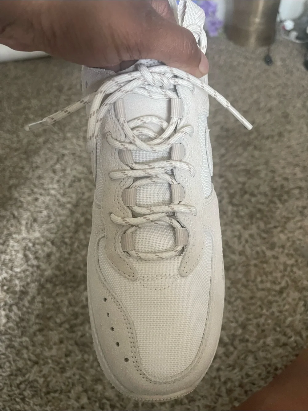 Nike Low-Top Sneakers in Cream/Beige
